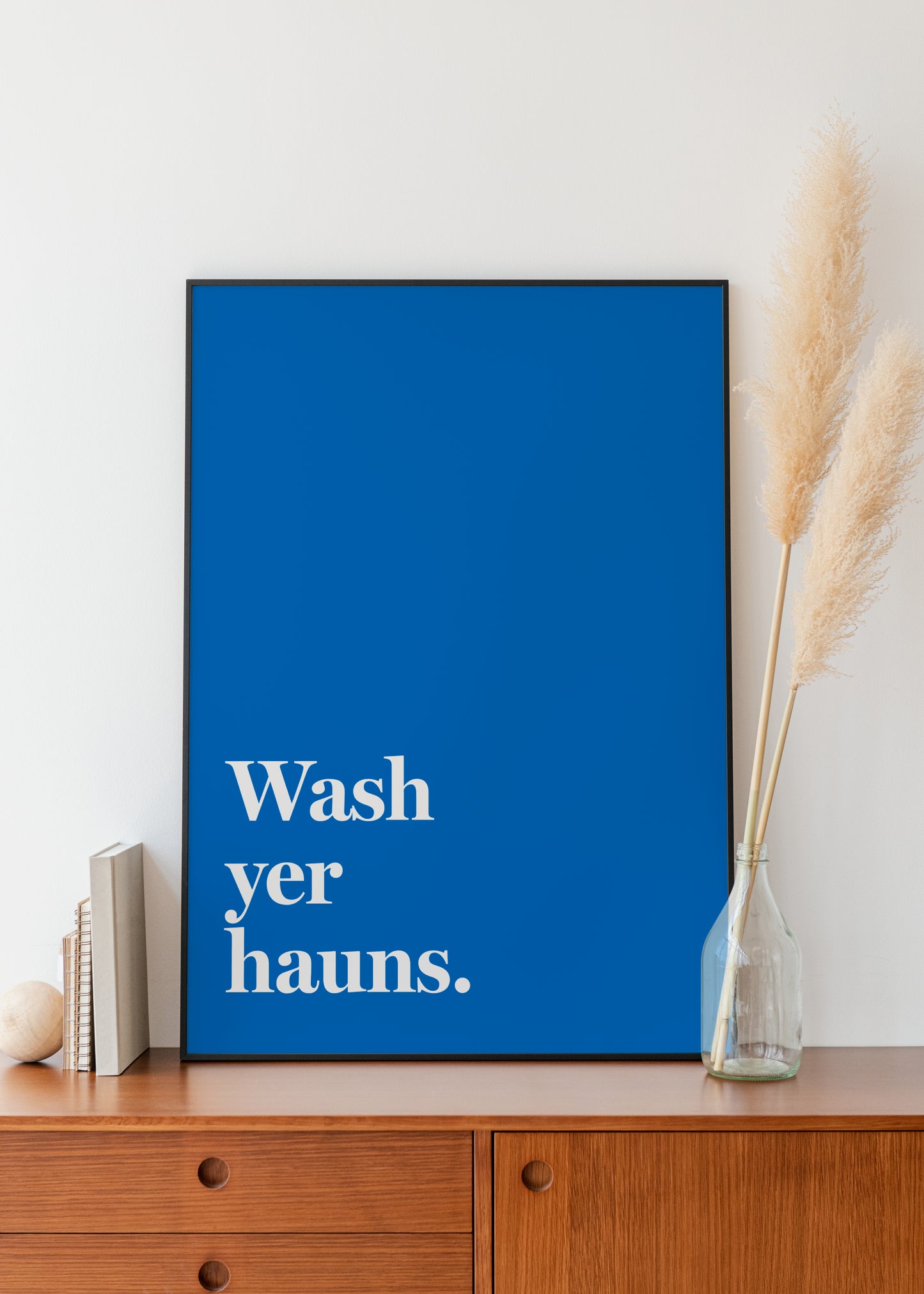 "Wash yer hauns" (White & Blue)